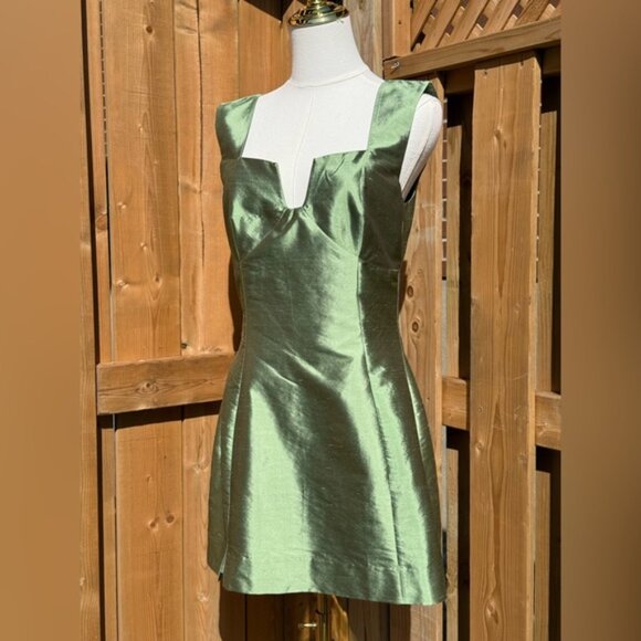 🆕 CULT GAIA 🧿 NWOT Marizia Silk-Dupioni Mini Dress, Calla Lilly Green Sz US 6 - Picture 4 of 16